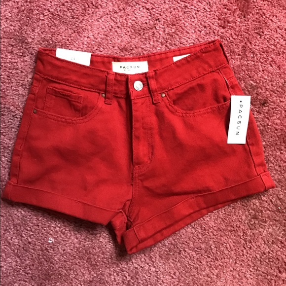 red mom shorts